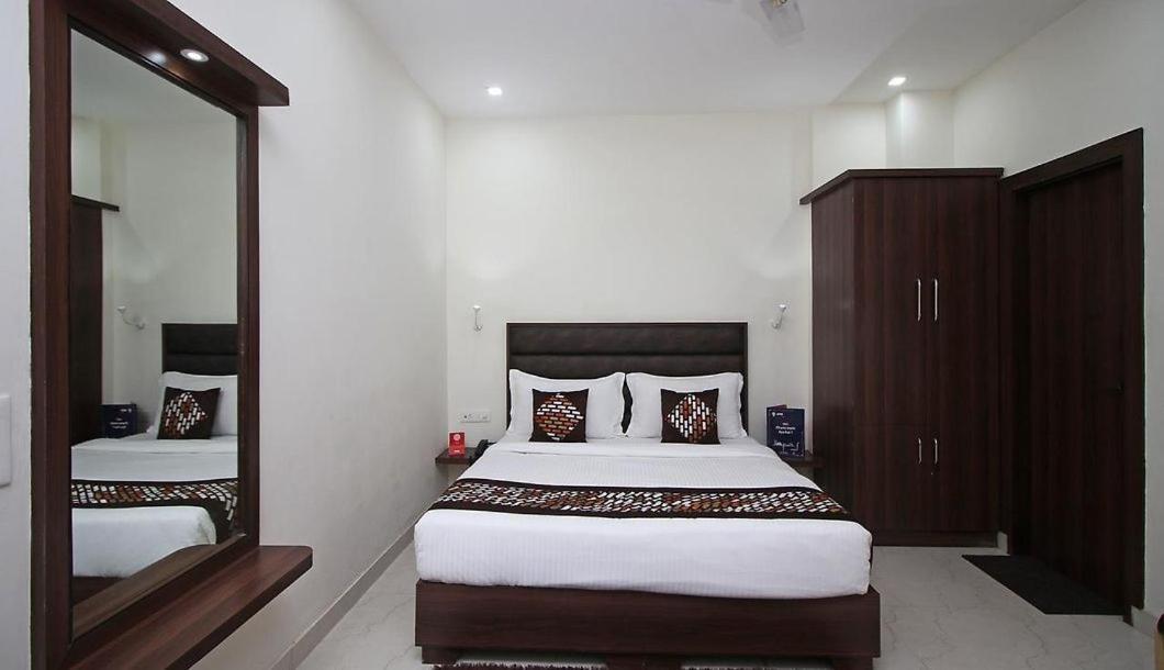 Hotel Opal Courtyard Агра Экстерьер фото