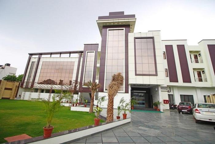 Hotel Opal Courtyard Агра Экстерьер фото