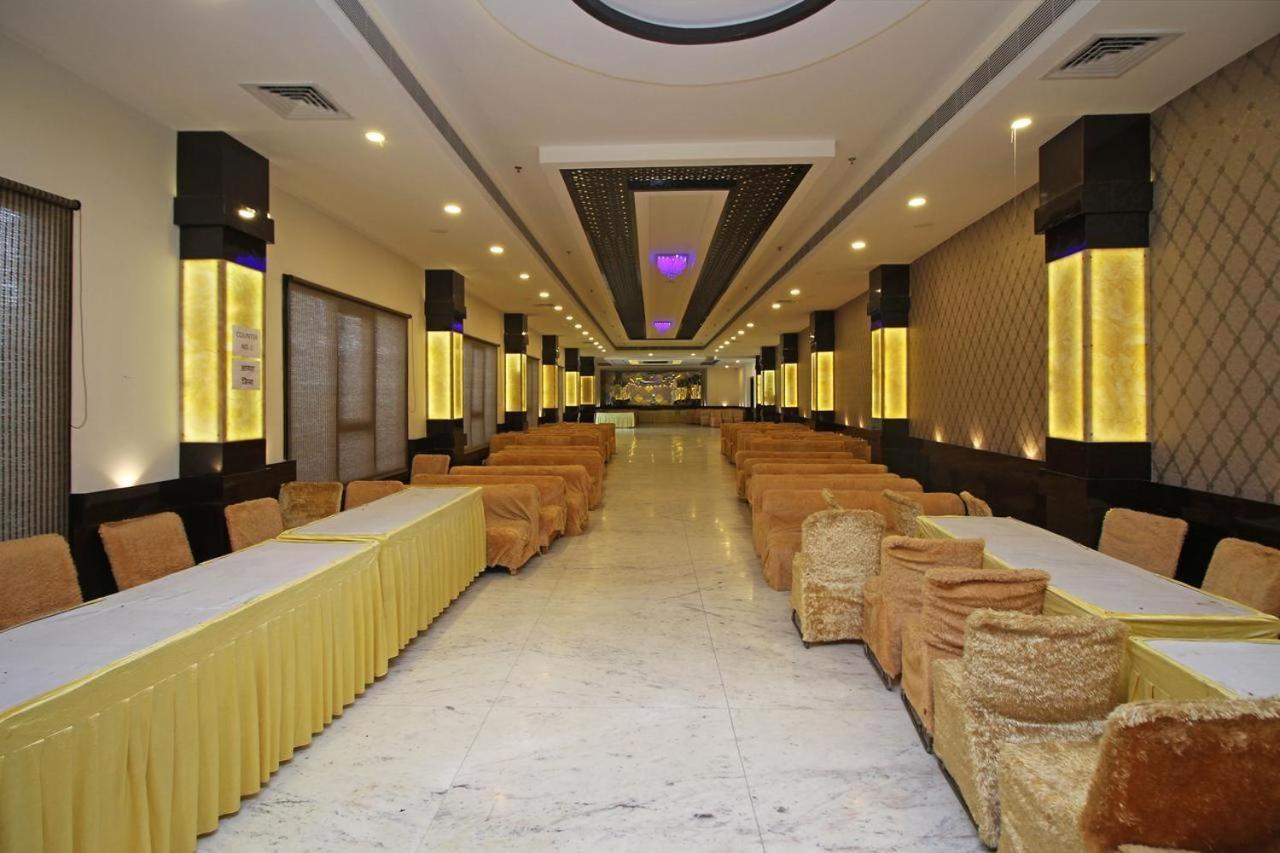 Hotel Opal Courtyard Агра Экстерьер фото